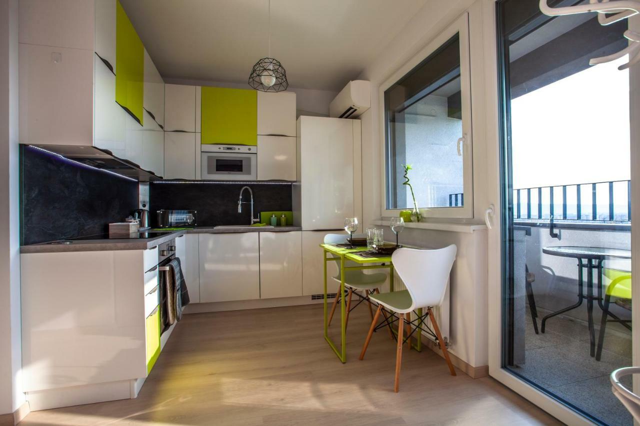 Air-Conditioned City View Apartment 24H Check-In Bratislava Exterior photo