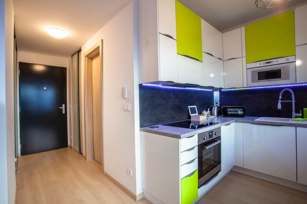 Air-Conditioned City View Apartment 24H Check-In Bratislava Exterior photo